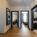 Laurier Apartmán *