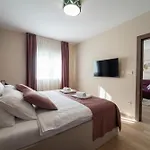 Laurier Apartman Abbázia