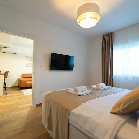 Laurier Appartement *