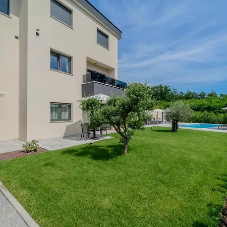 Laurier アパート