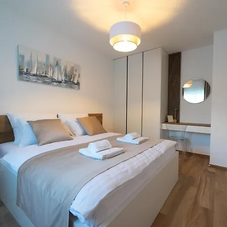 Laurier * オパティヤ