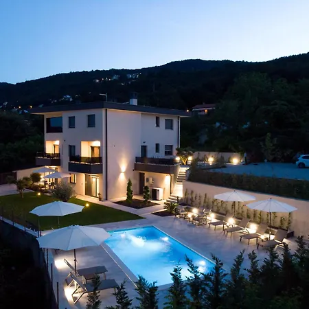 アパート Laurier